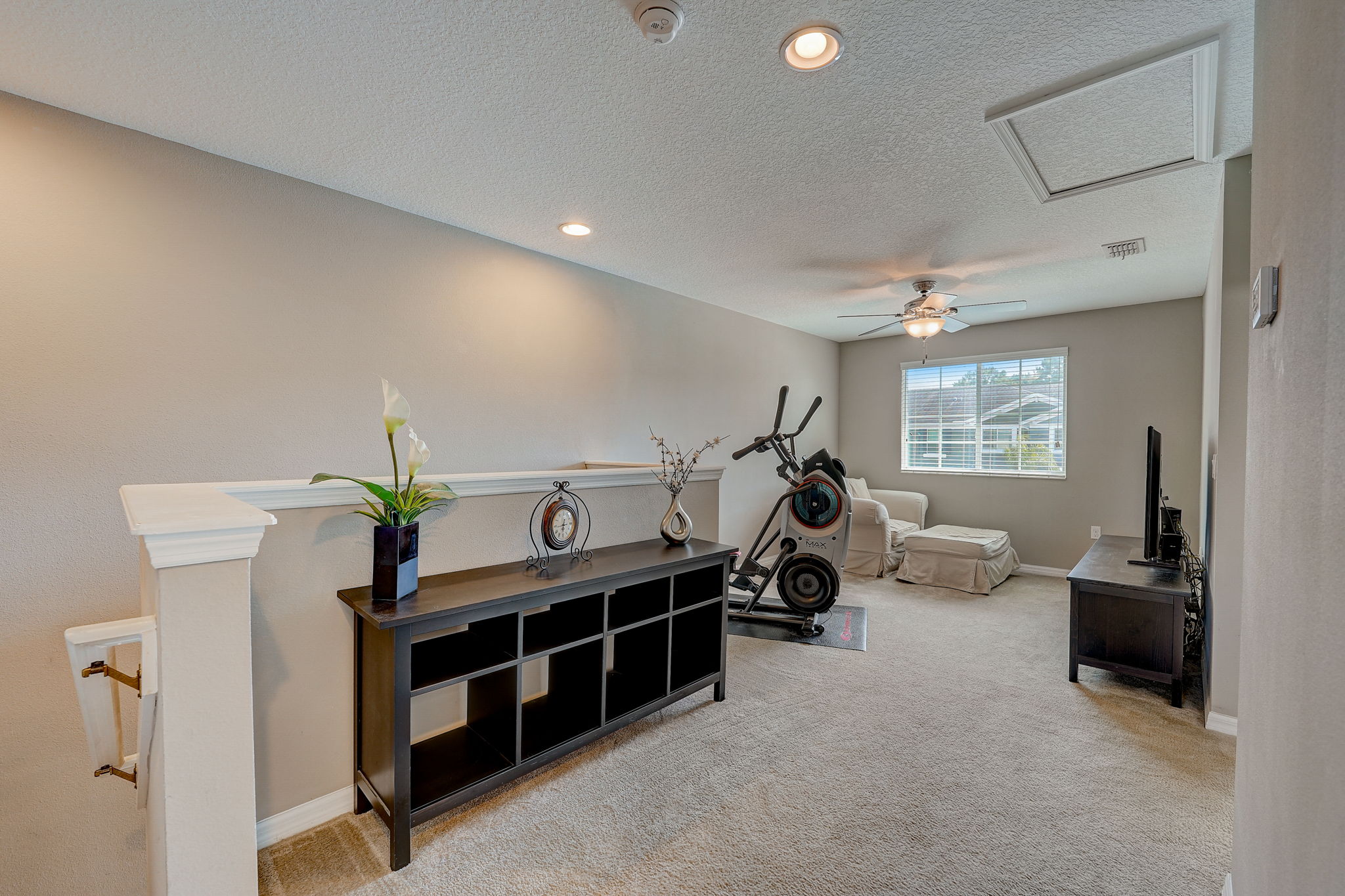 River Landing Dr-020