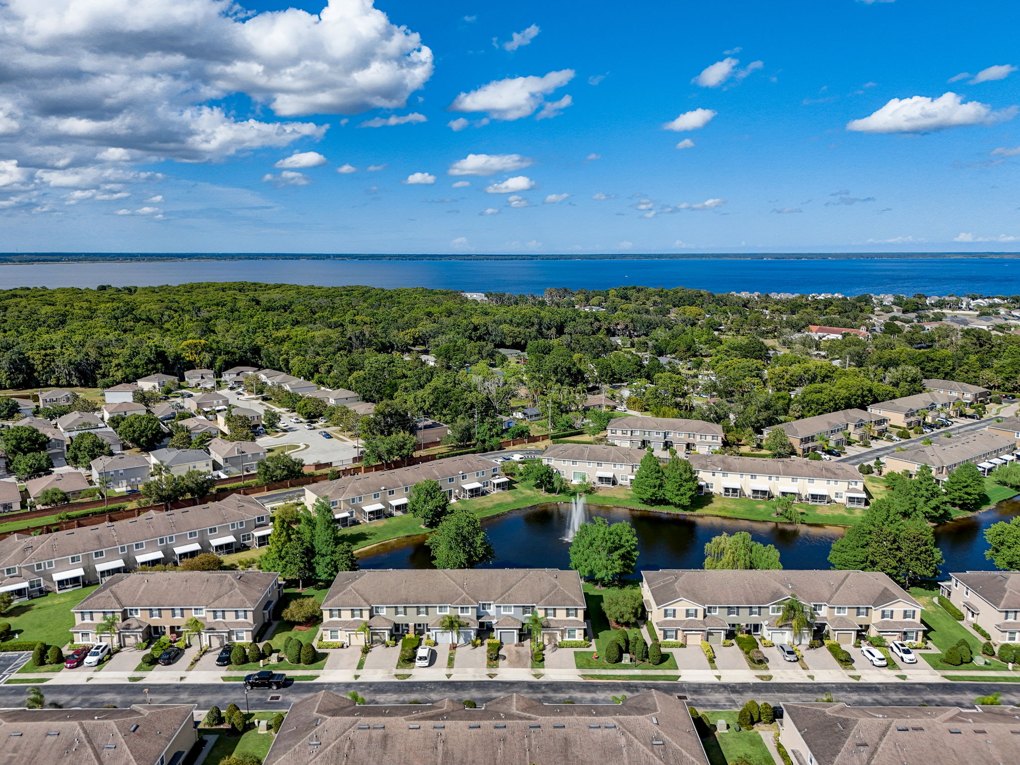 River Landing Dr-042