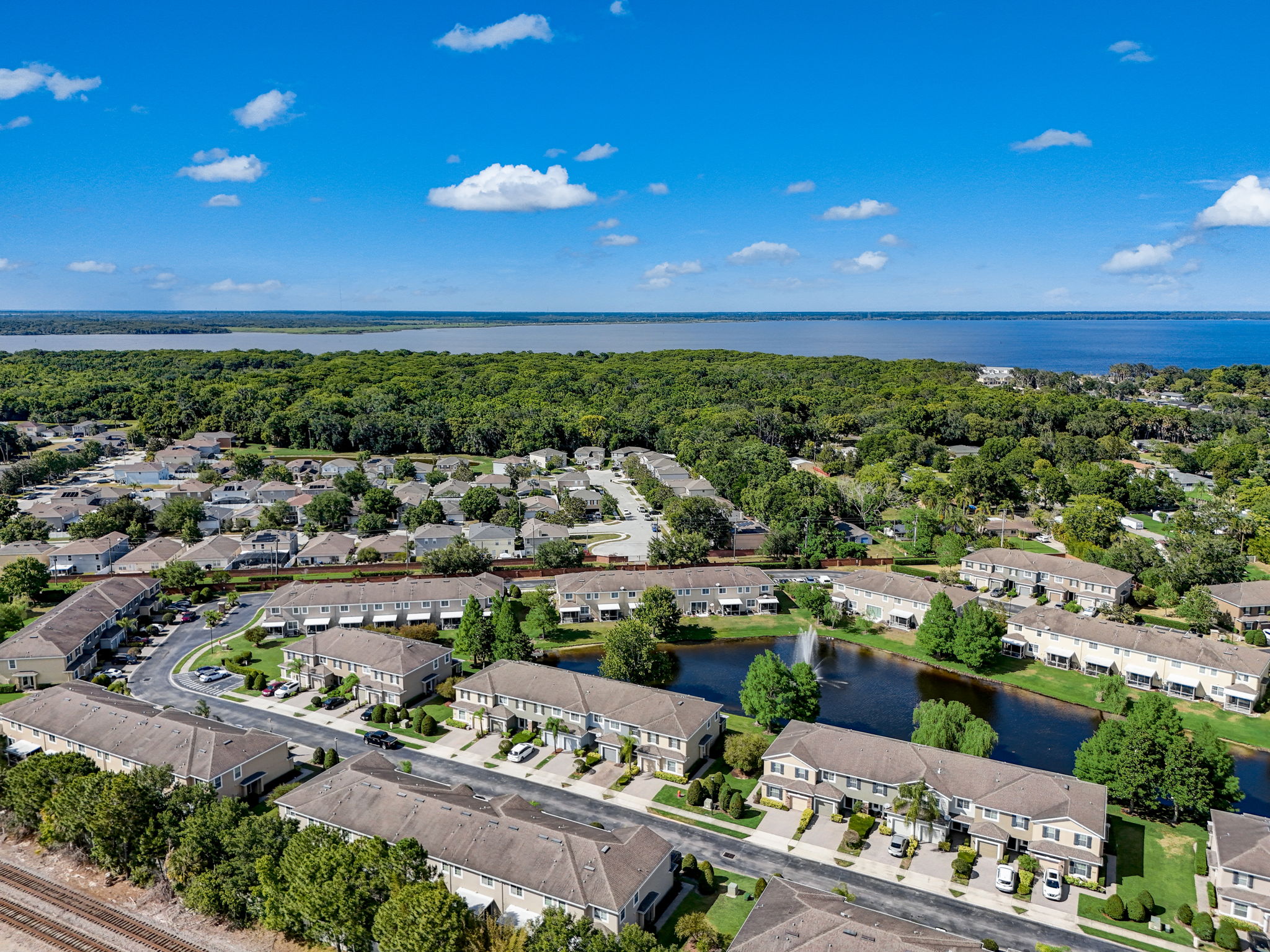 River Landing Dr-043
