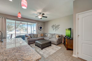 River Landing Dr-008