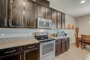 River Landing Dr-013