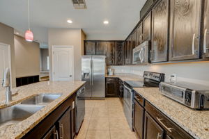 River Landing Dr-015