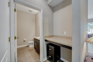 River Landing Dr-017