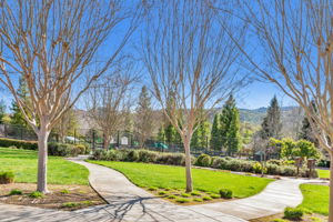 070_2645 Muirfield Way