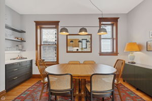 2645 N Mozart St_001