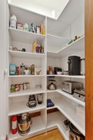 2645 N Mozart St_008