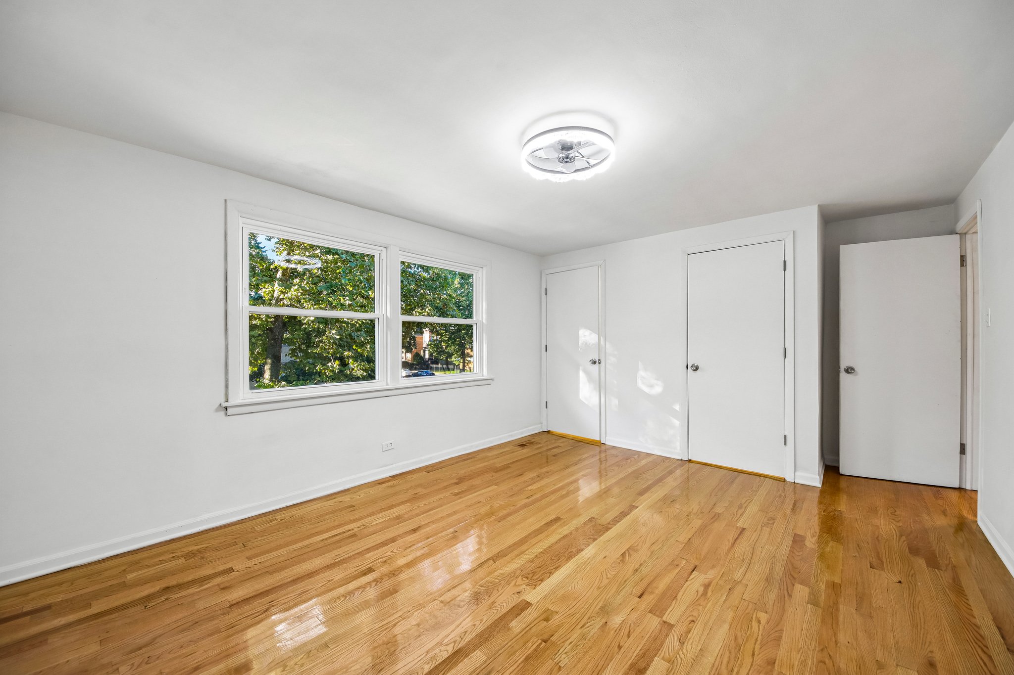 E 77th St-S2010-025.jpg