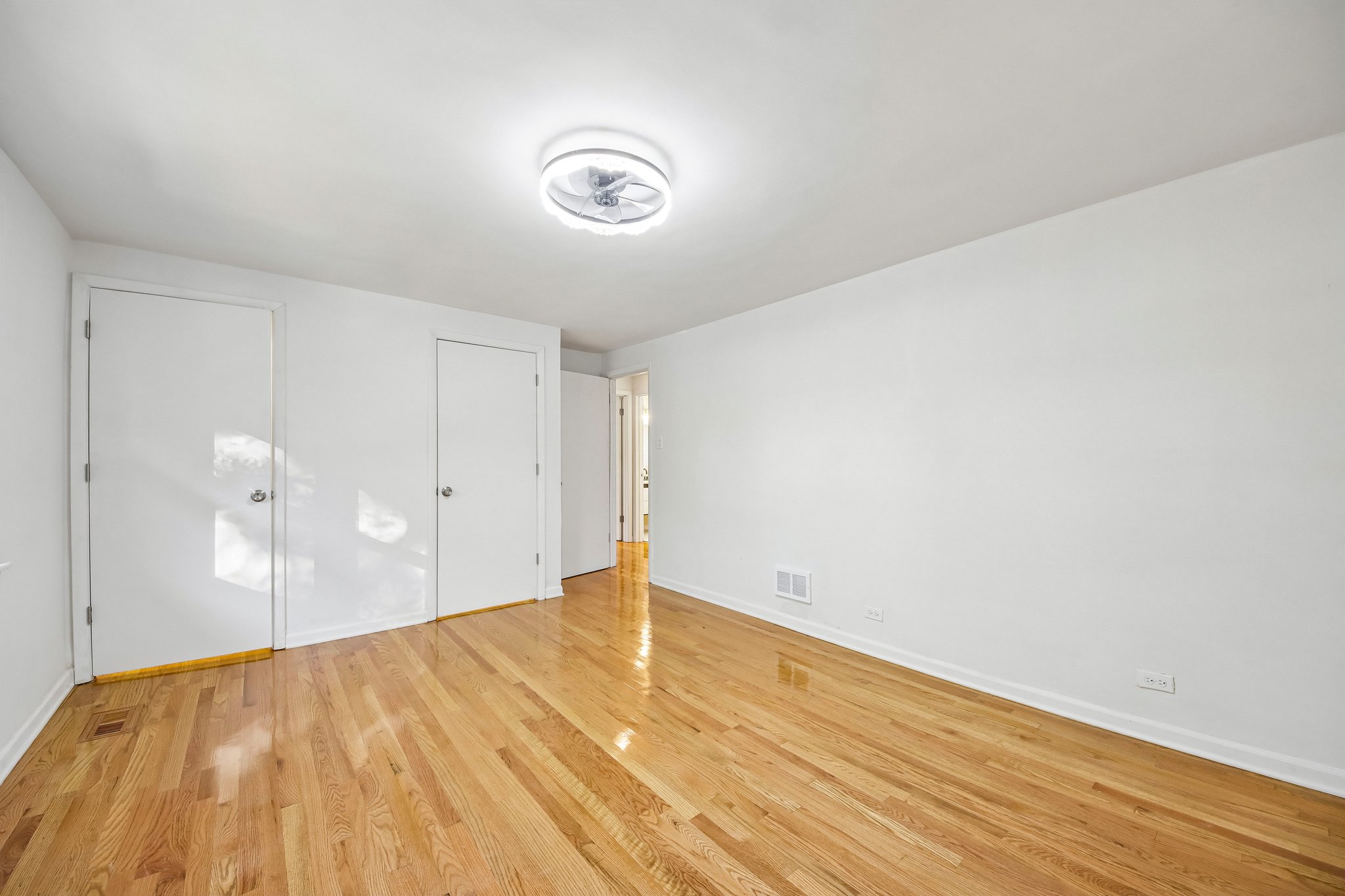 E 77th St-S2010-026.jpg