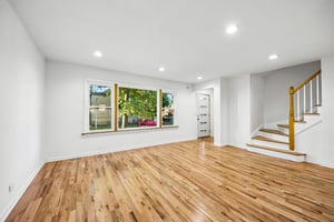 E 77th St-S2010-009.jpg