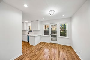 E 77th St-S2010-011.jpg