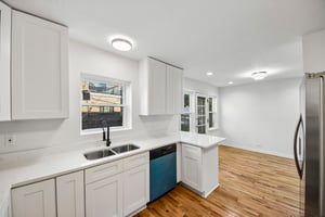 E 77th St-S2010-015.jpg