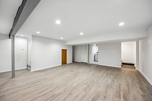 E 77th St-S2010-017.jpg