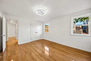 E 77th St-S2010-022.jpg