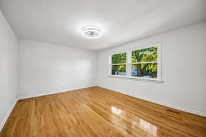 E 77th St-S2010-024.jpg