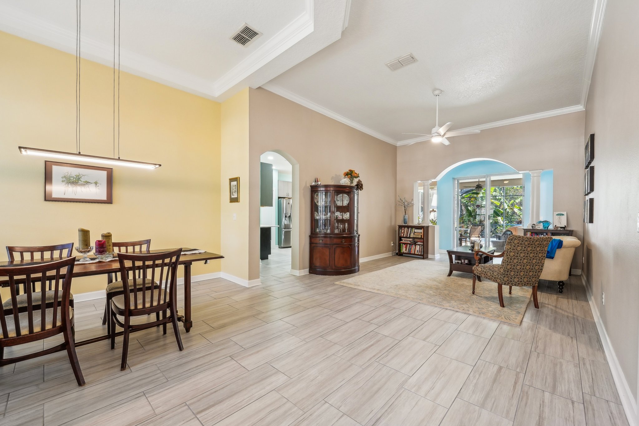 Aloma Oaks Dr-008.jpg