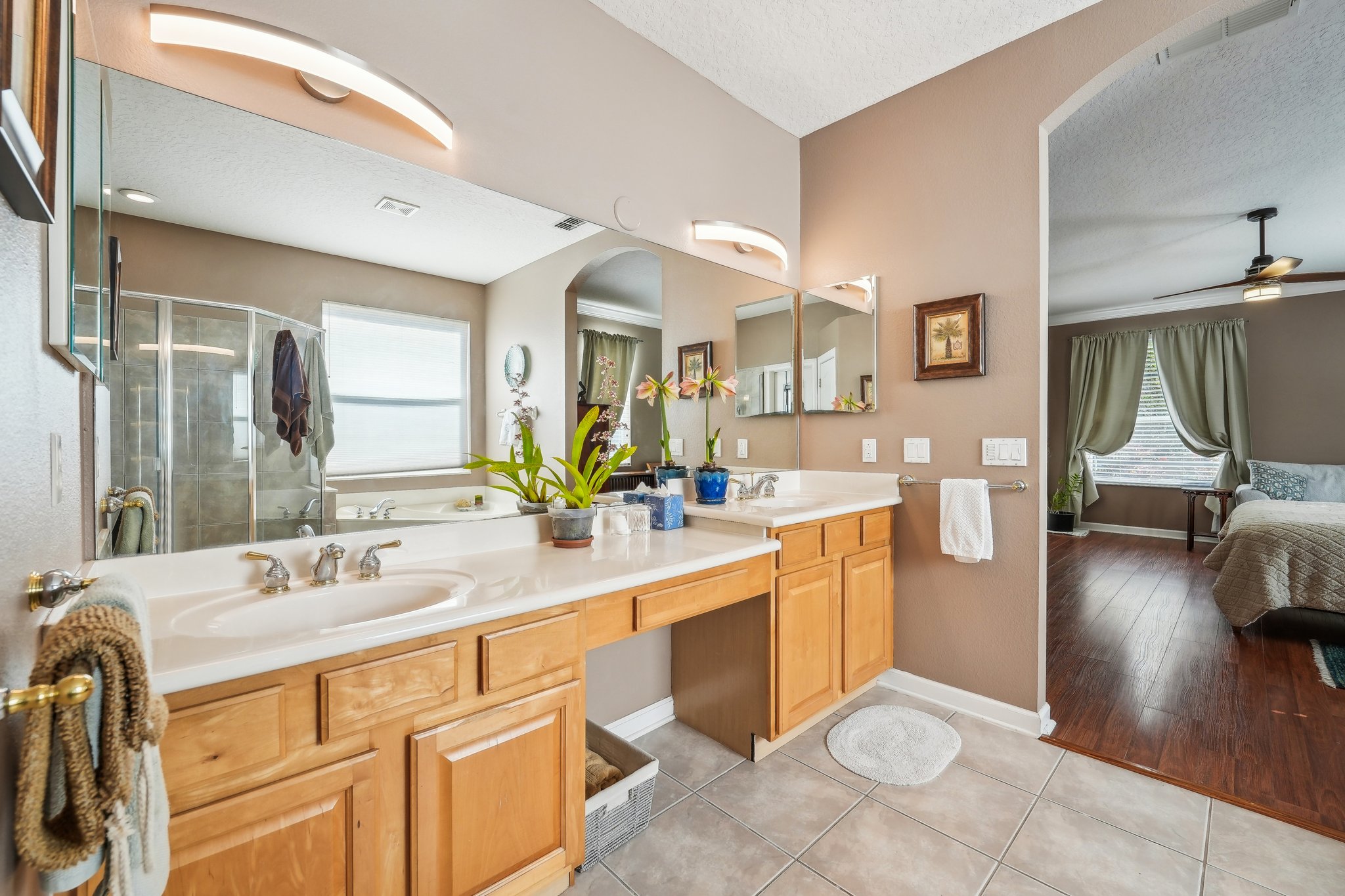 Aloma Oaks Dr-025.jpg