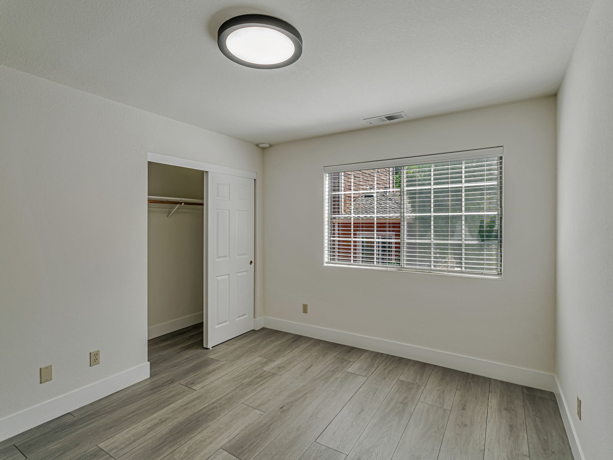 Closet with Double sliding doors