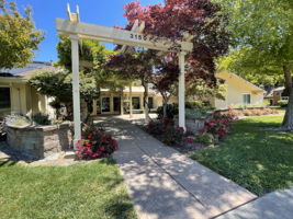 Entrance to clubhouse
