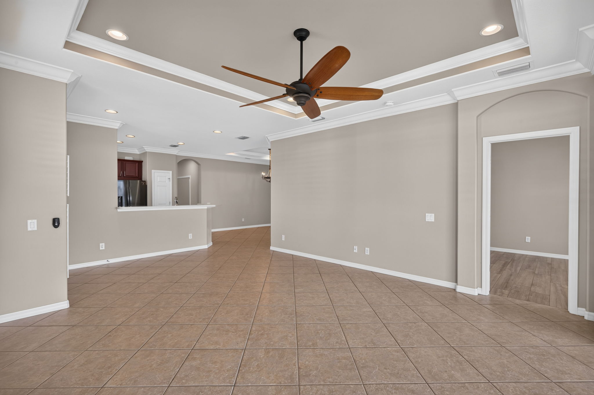 Living Room 3 of 4