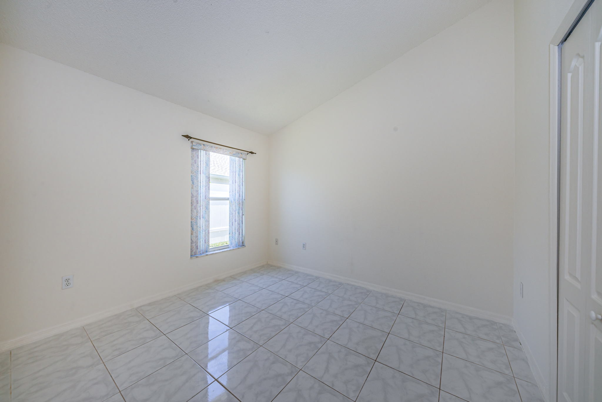 Bedroom3-3