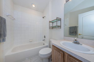 Bathroom2-5