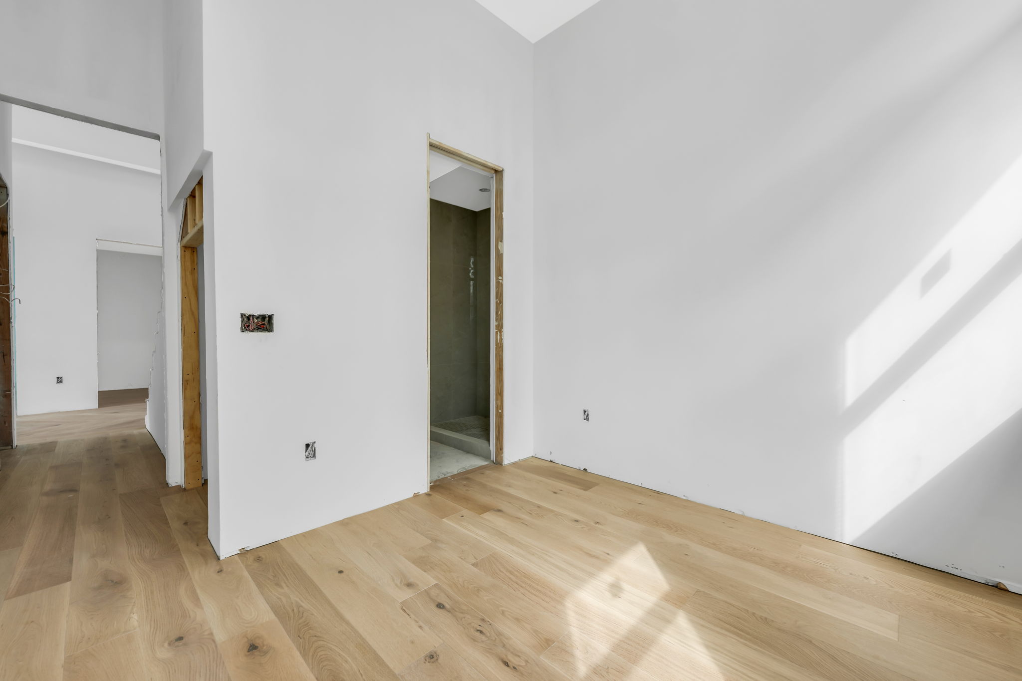 Downstairs Guest Bedroom Ensuite #1