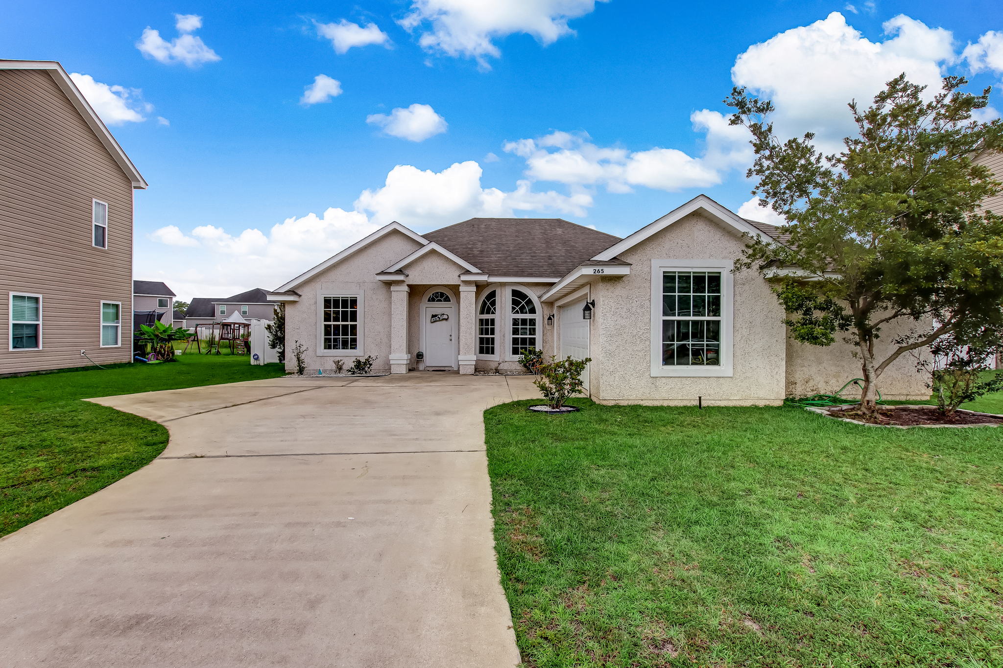 Welcome to 265 Daniel Trent Way
