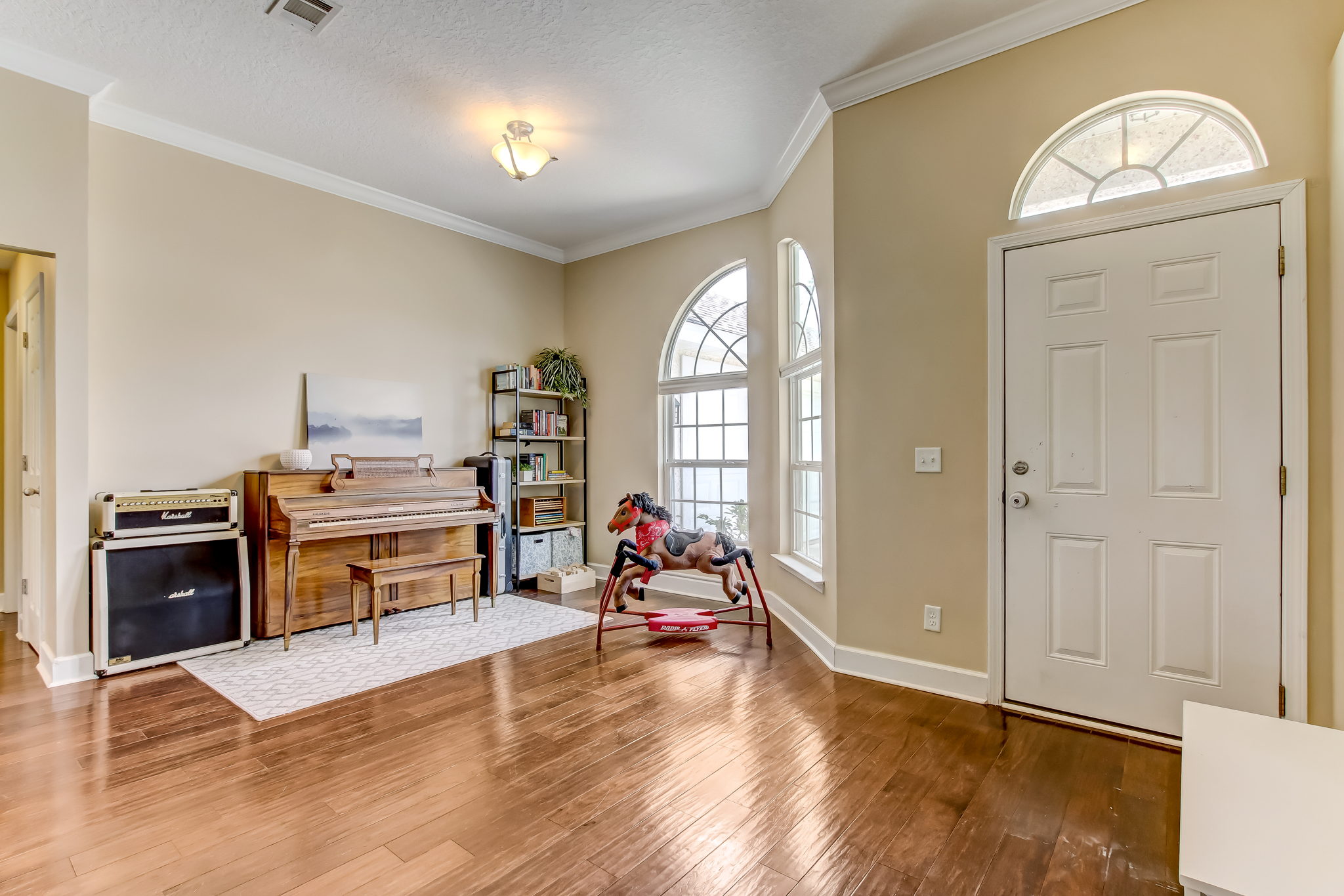 Foyer/Den