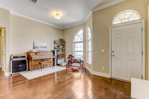 Foyer/Den