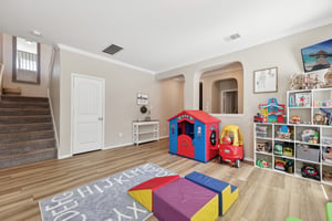 Kat Garnet Dr-020.jpg