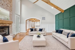 PHO08538 virtually staged.jpeg