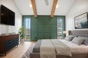 PHO08603 virtually staged.jpeg