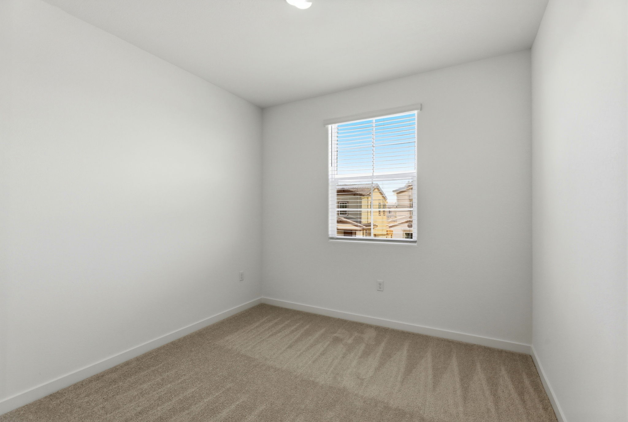 025_F8_2650 Briones Dr
