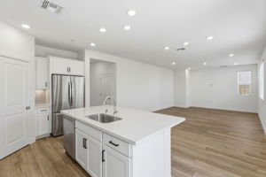 010_F8_2650 Briones Dr
