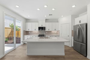 012_F8_2650 Briones Dr