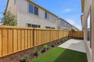 038_F8_2650 Briones Dr