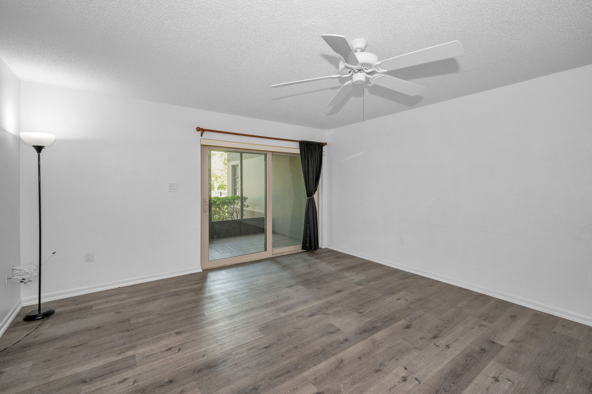 Living Room2