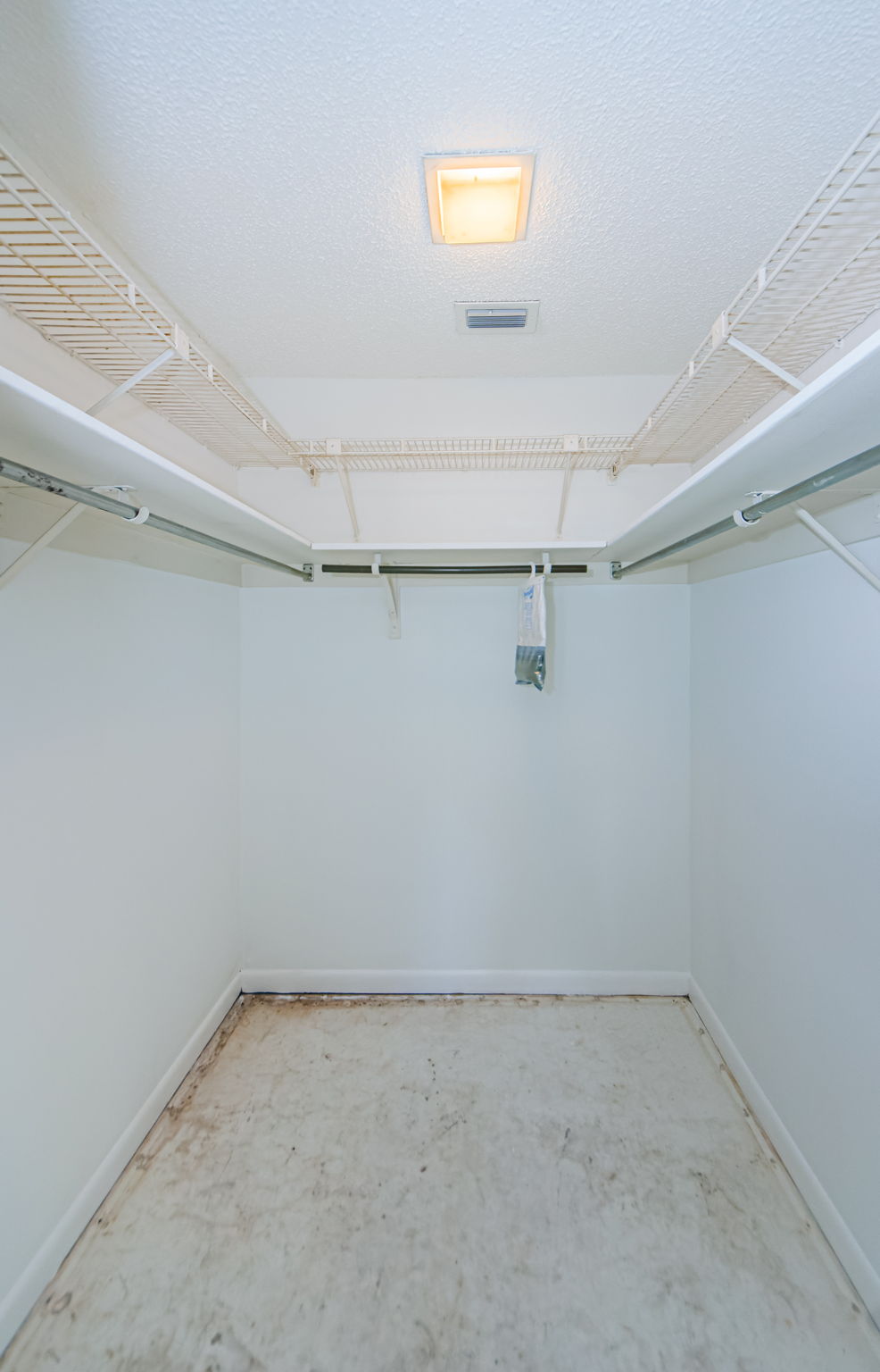 Master Closet 1-2