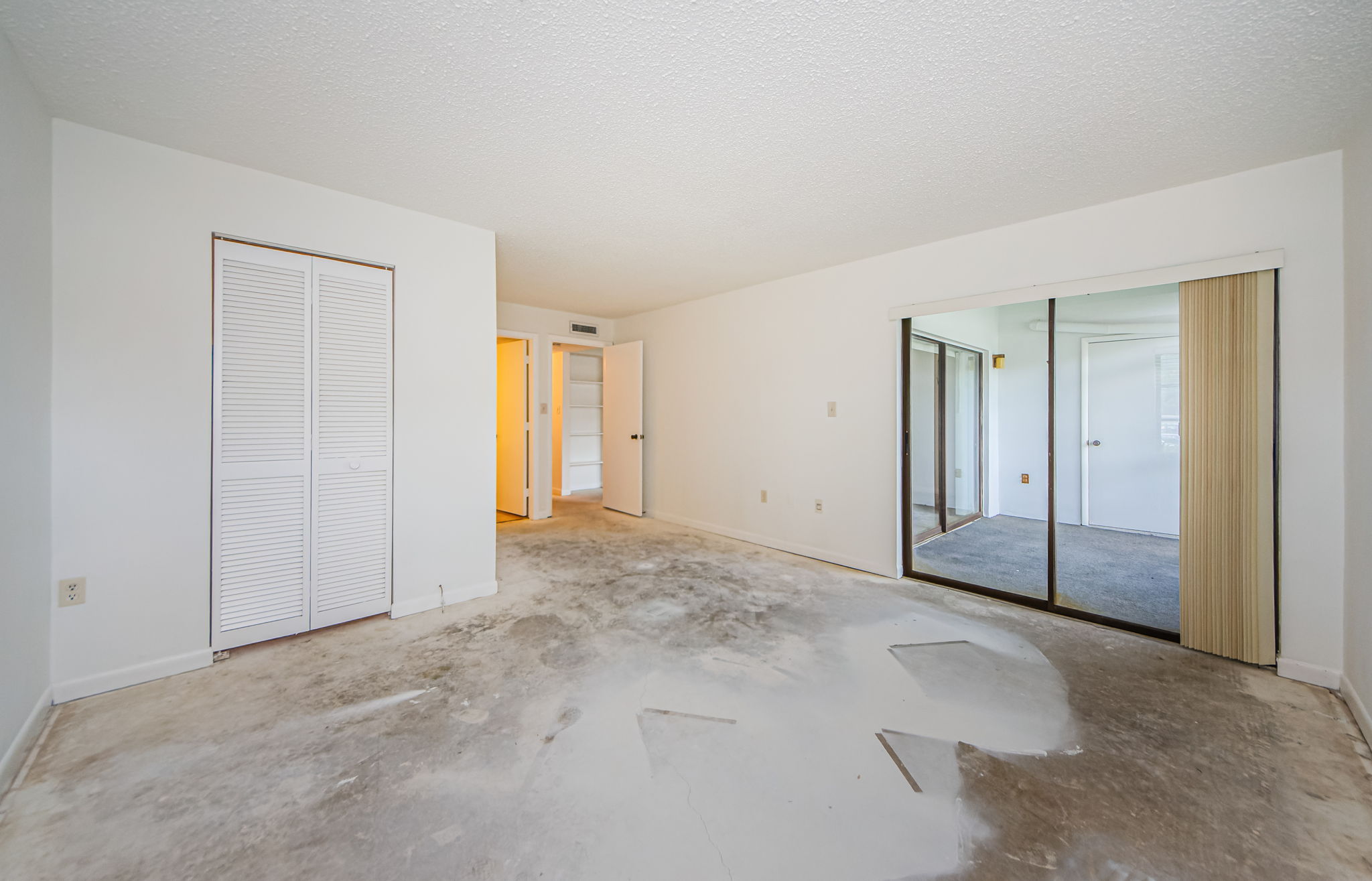 Master Bedroom 1c