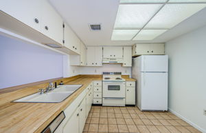 Kitchen 1-2