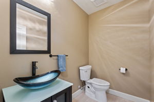  Photo 48
