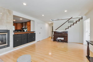 012_ 2652 La Salle Way 