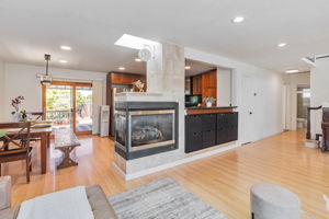 013_ 2652 La Salle Way 