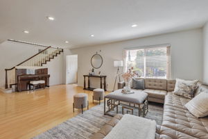 014_ 2652 La Salle Way 