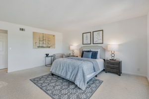 033_ 2652 La Salle Way 