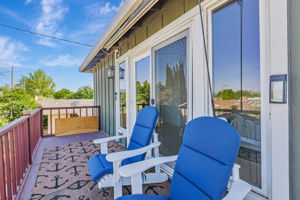 042_ 2652 La Salle Way 