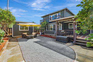 054_ 2652 La Salle Way 