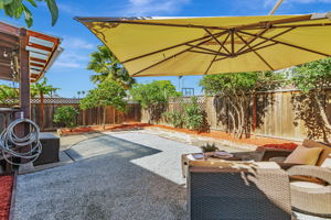 057_ 2652 La Salle Way 