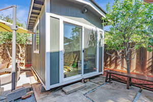 058_ 2652 La Salle Way 