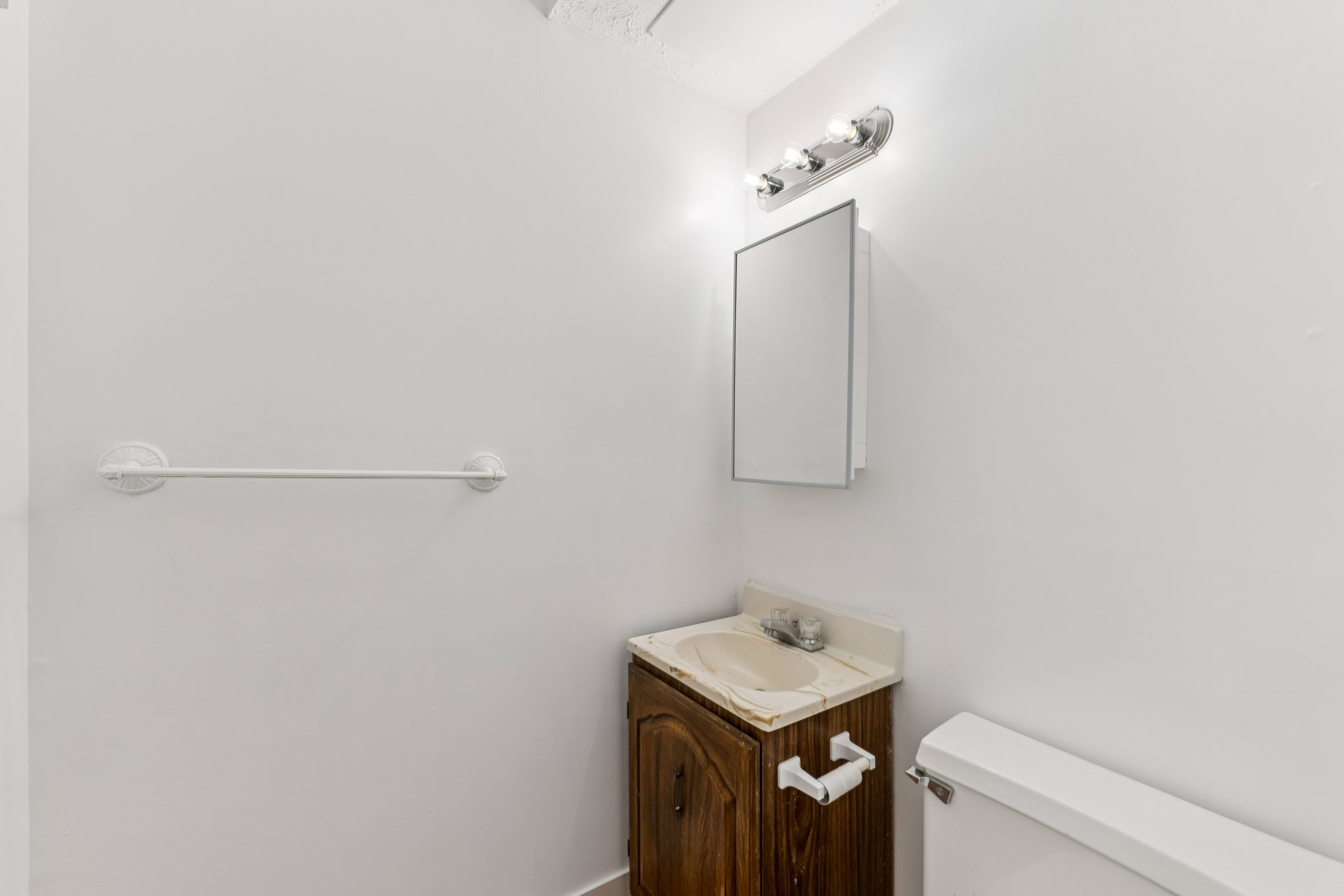 Sussex Dr-S1012-015.jpg